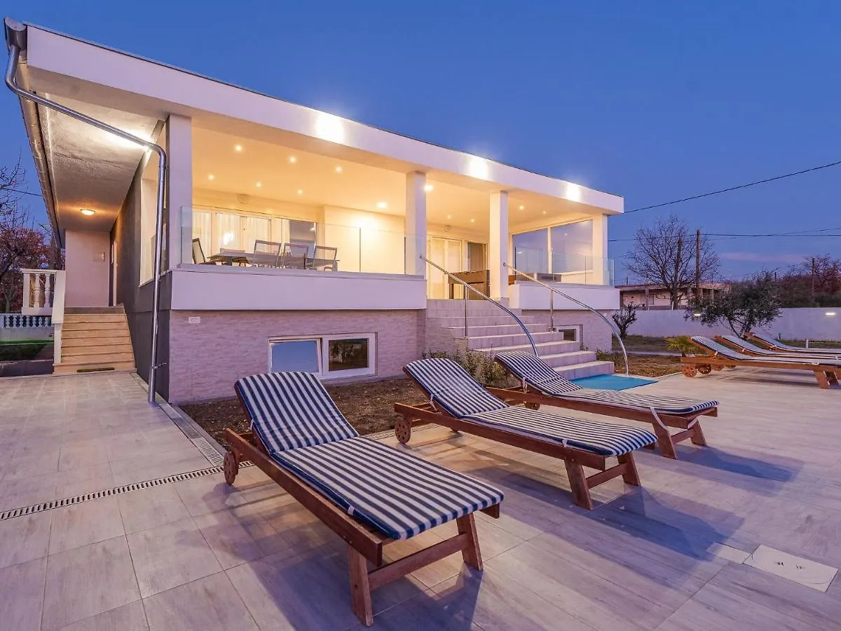 Classy Holiday Home In Galovac With Swimming Pool 0*, Galovac (Zadar) Croatia