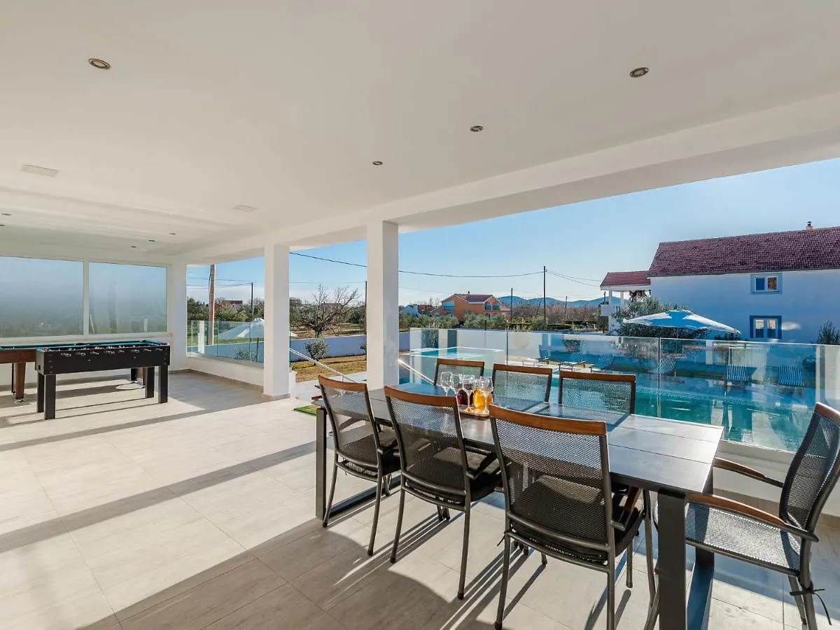 Classy Holiday Home In Galovac With Swimming Pool Galovac (Zadar)
