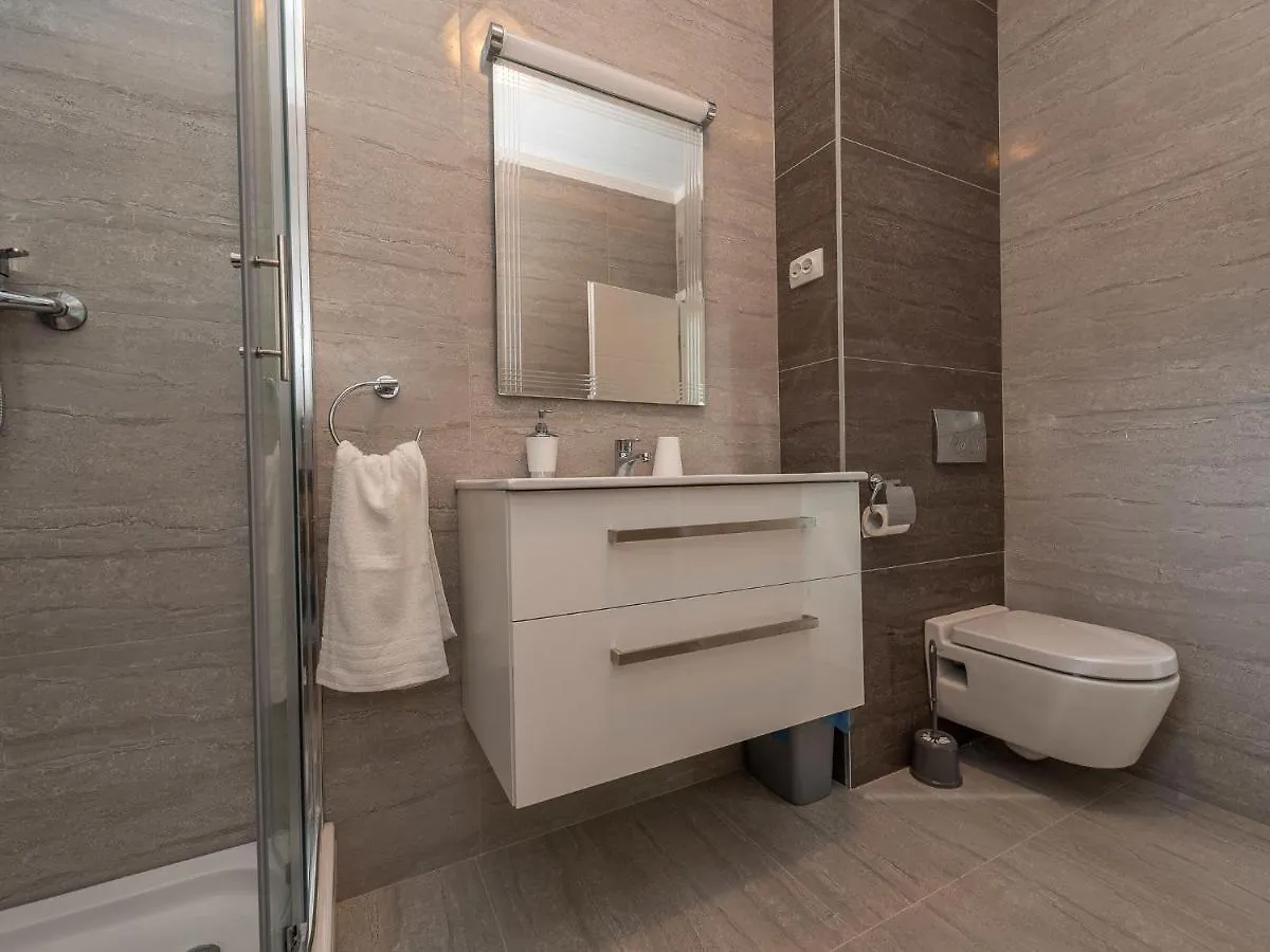 Classy Holiday Home In Galovac With Swimming Pool 0*, Galovac (Zadar)
